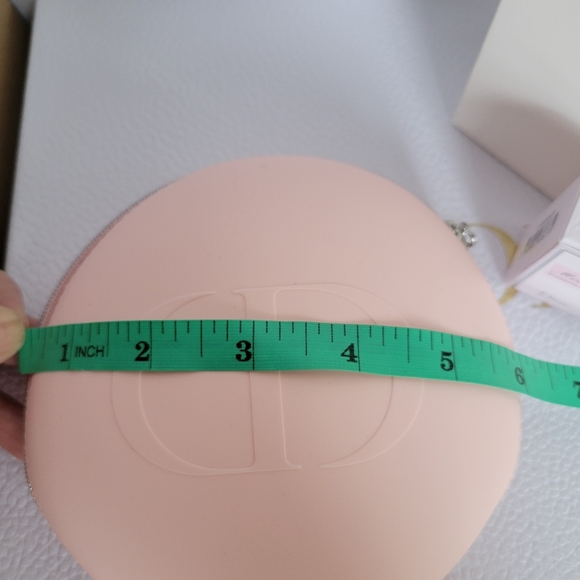 DIOR Pink Pouch Round Case - Picture 7 of 11